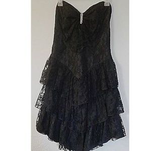 Vintage Jolie Madame Black Strapless Lace Dress